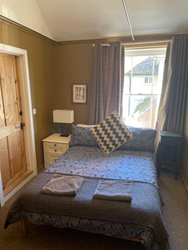 Top House -Stylish property in village location in Wattisham