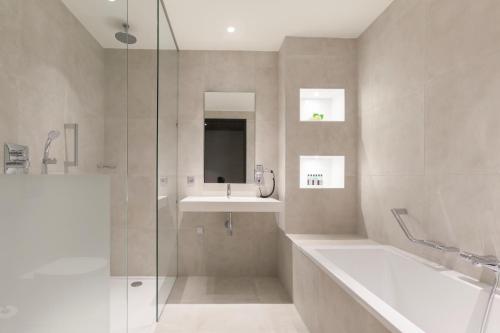 Twin room, superior
