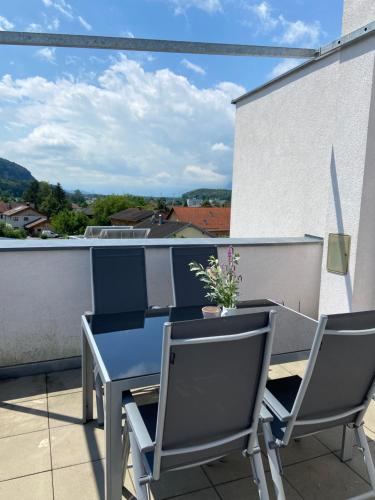 Penthousewohnung mit fantastischem Ausblick und KLIMAANLAGE in กอทซิส