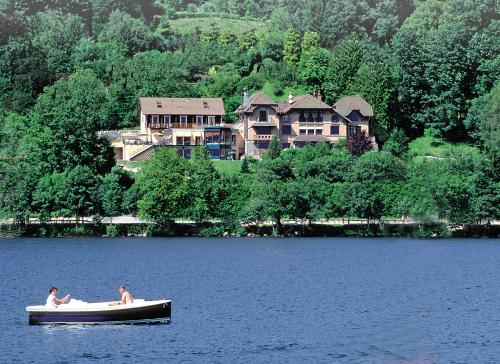 Le Manoir Au Lac - Hotel - Gérardmer