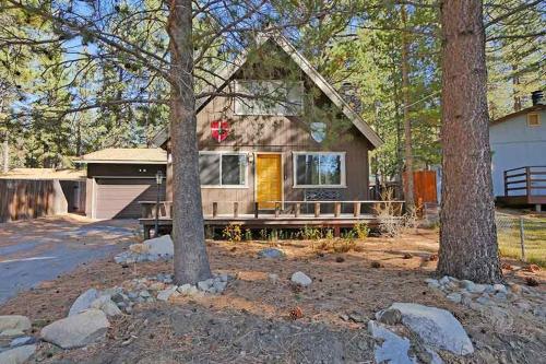 BobGrey Circle Holiday home - main image