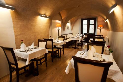 Hotel Santi - image 11