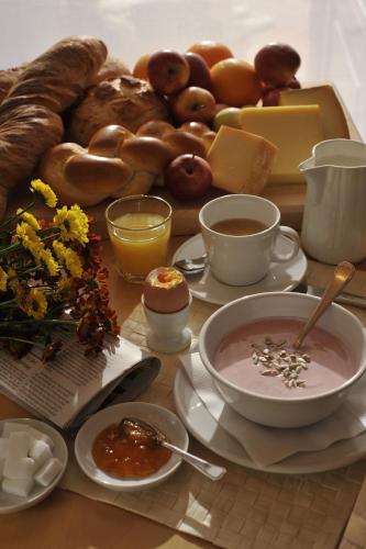 The Bed + Breakfast, Lucerne (photo 6)