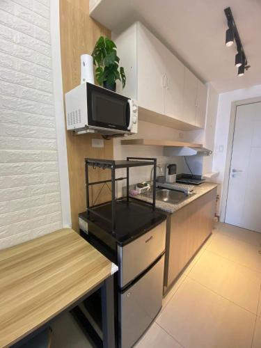 Comfy Studio unit with Wi-fi, Las Piňas City, parking rent optional, Manila (fotografie 7)