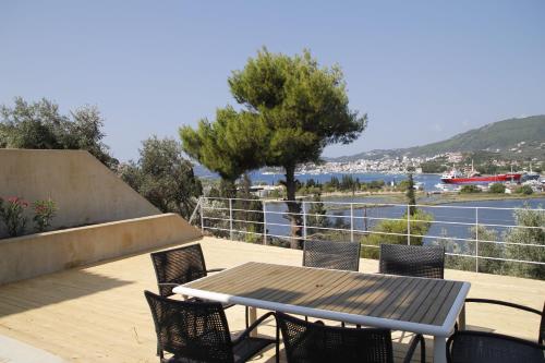 Two-Bedroom Apartment with Sea View