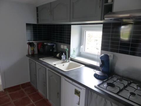 кухня, Jolie maison pour 4 à 6 personnes (Jolie maison pour 4 a 6 personnes) in Ellon