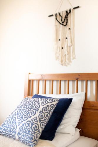 1 twin bed