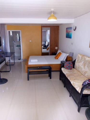 Airport Lodge Lungi in Tulun