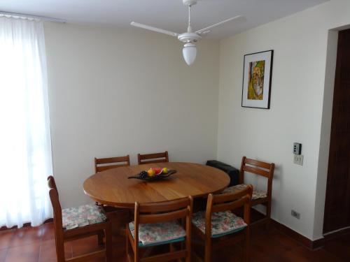 餐飲選擇, 琵統奇拉斯公寓 (Apartamento Pitangueiras) in 巴拉豐達