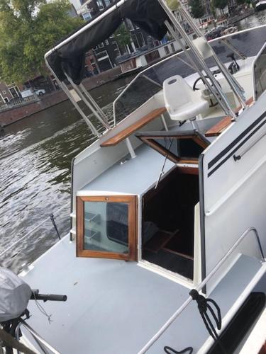 Amsterdam Boat & Breakfast 5