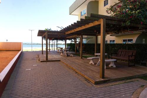 Ape aconchegante condominio beira lagoa c/piscina in Arraial do Cabo