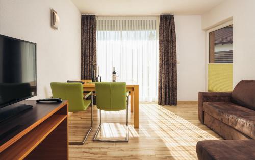 Hotel Cores - image 7