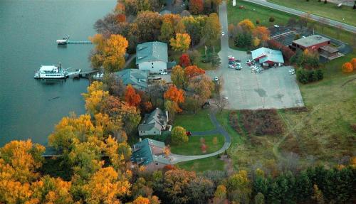 Paddle Wheel Inn