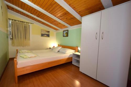 Apartment Slunjski - image 8