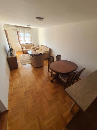 B&B Podgorica - Oksana apartment - Bed and Breakfast Podgorica