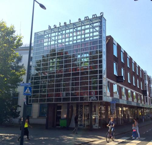 hotel photo