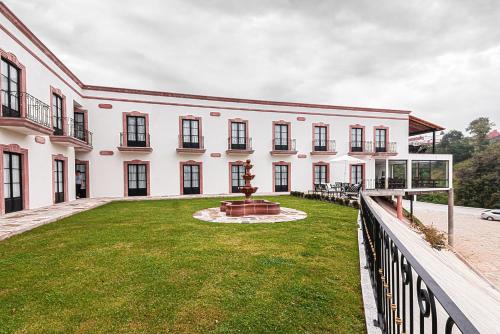 392855107 Hotel Danini