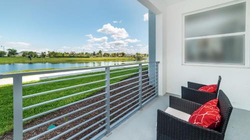 Mickey invite Larges Groups on Unique Side By Side Pool Homes Just Few Steps From Disney World Entrance - main image