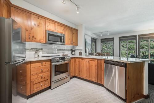 Coast Blackcomb Suites at Whistler