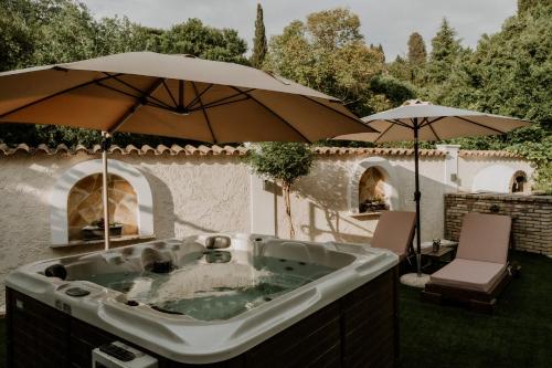 Villa Butterfly - Heated Private Pool & Jacuzzi