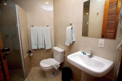 Standard Double Room with Double Bed image 9