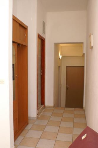 Apartments by the sea Trpanj, Peljesac - 3162