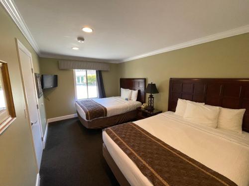 Sea Breeze Inn - Pacific Grove Room Type - Junior Suite