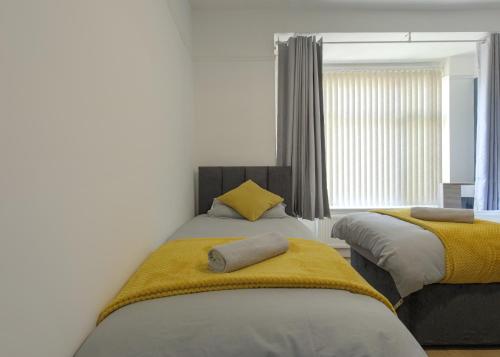 Ryland House Sleeps 8 M6 Access & Garden, Birmingham (foto 7)