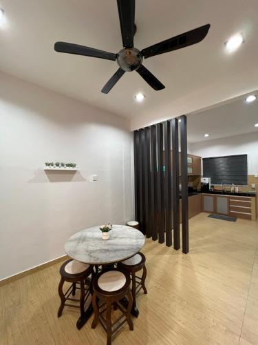 Mujito 8PAX NearTC, DinosaurLand, PoolTable, PS4 Mujito 8PAX NearTC, DinosaurLand, PoolTable, PS4