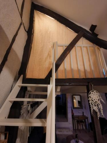 Loft atypique au calme avec cour privative