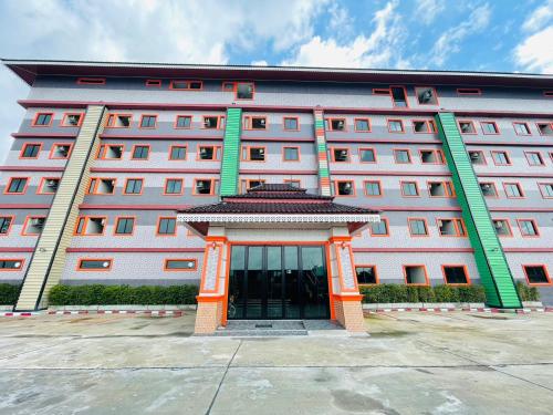 Ruan Khun Lek Hotel Kantsini - 숙소 외관