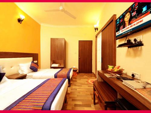 Taj Haveli Agra - 5 Minute Walking Distance from Taj Mahal Agra