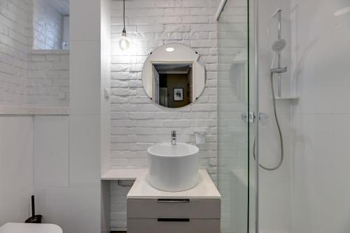 One-Bedroom Apartment room in Grand Apartments - Entry - Apartment with garden in Sopot