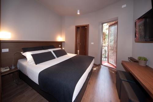 Hotel Carla - image 5