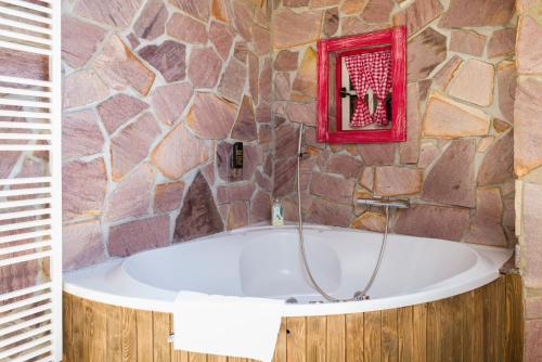 Vannas istaba, Wellness Penzion Strachan in Zdiara