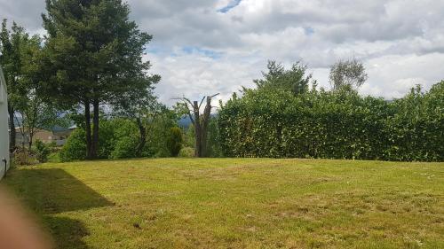 La Artesonada casa con finca (Puebla de Sanabria).