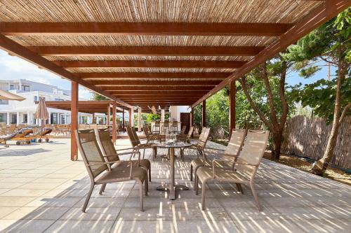 Bar/lounge, Sentido Amounda Bay in Gazi