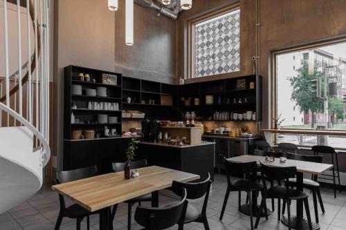 식음료(F&B), The More Hotel Västra Hamnen (The More Hotel Vastra Hamnen) in 말모 니어 센터