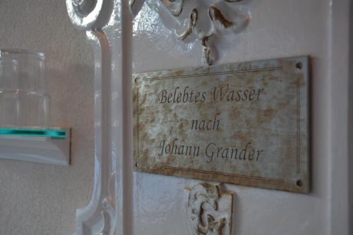 Hotel Garni Alpina - image 10