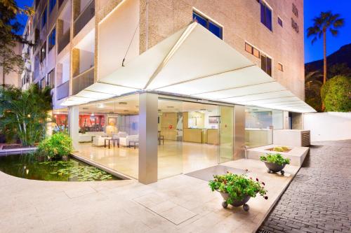 Hotel Colon Rambla - main image