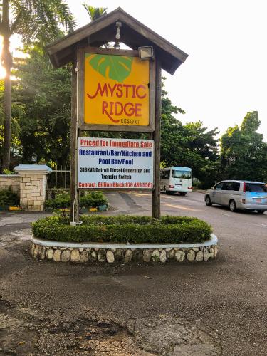 E 20 Mystic Ridge ocho Rios