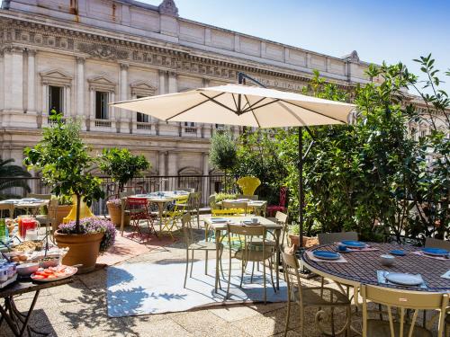 Salotto Monti, Rome