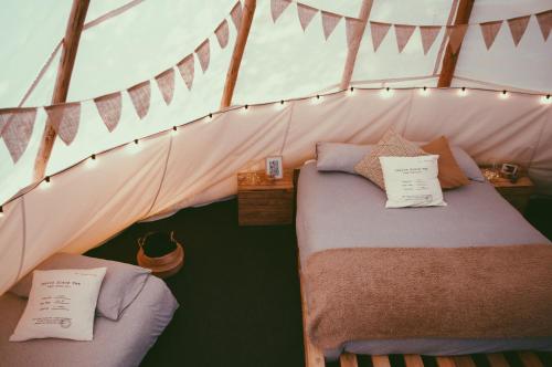 White House on Wye Glamping 5