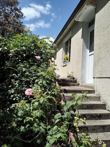 Maison de village en bord de rivière