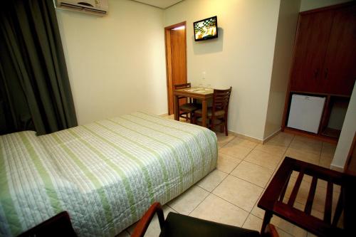 Standard Double Room with Double Bed image 7