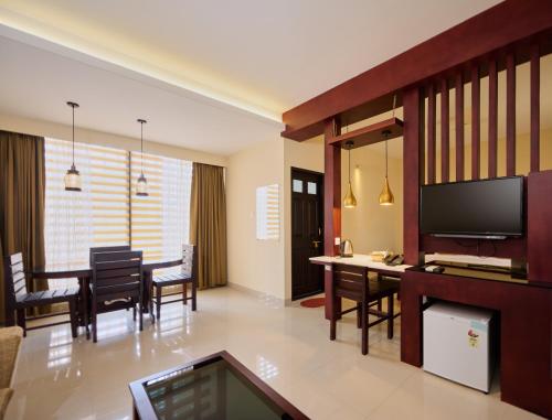 Thekkady Gavi Suites - Tap to explore photos