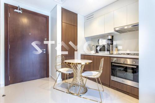 Staycae Holiday Homes - Vera by DAMAC Near Downtown Business Bay - image 11
