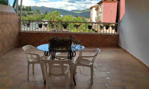Apartamentos Azahar in Puente De Genave
