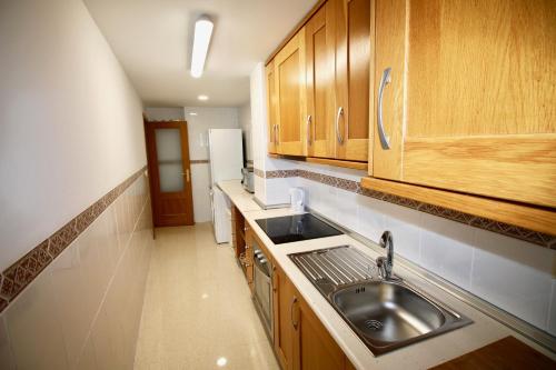 APARTAMENTO POSTIGUET CON BALCON - image 5