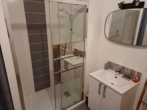 Appartement nouveaux quartier Bologne à deux pas de Mosson, WiFi, climatisation et parking gratuit